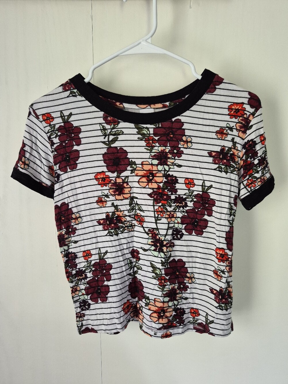 Empyre Floral Cropped T-shirt